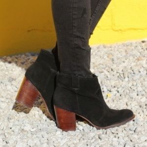 Splendid Lakota Booties - brand new! - size 8.5